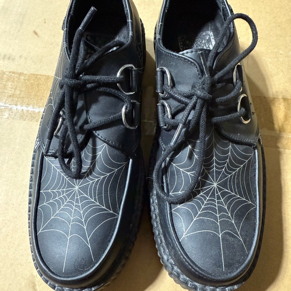 T.U.K Black Spider Web Oxfords